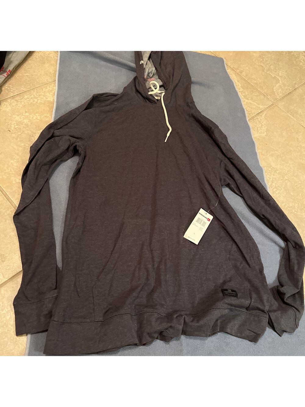 Quiksilver put on hoodie large